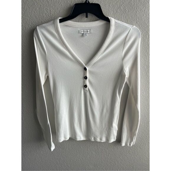 ❤️Free Assembly Henley Shirt - Picture 1 of 5